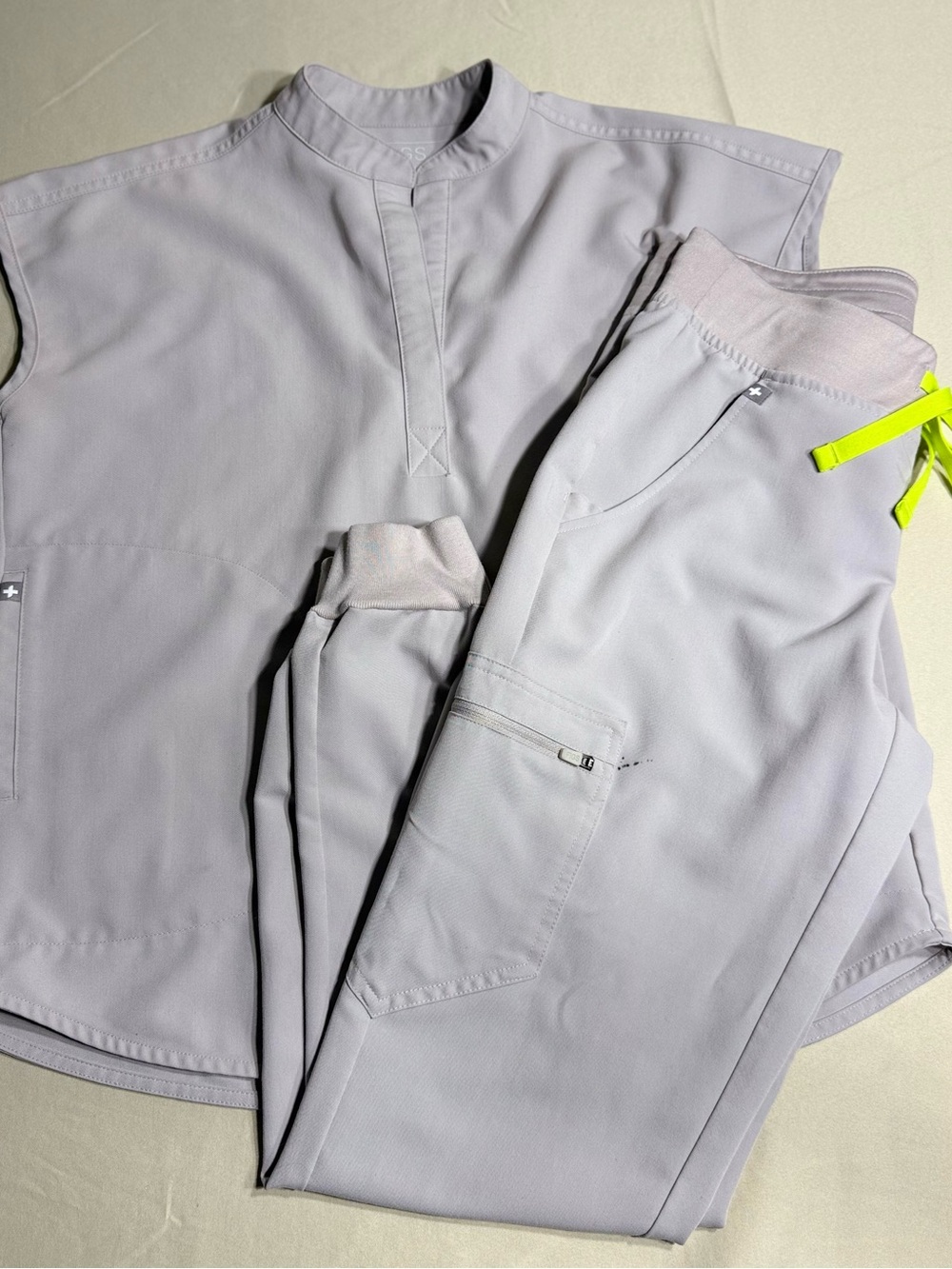 FIGS Women’s Slate Scrub Set XXS Top XS High Waisted Regular Jogger Pants